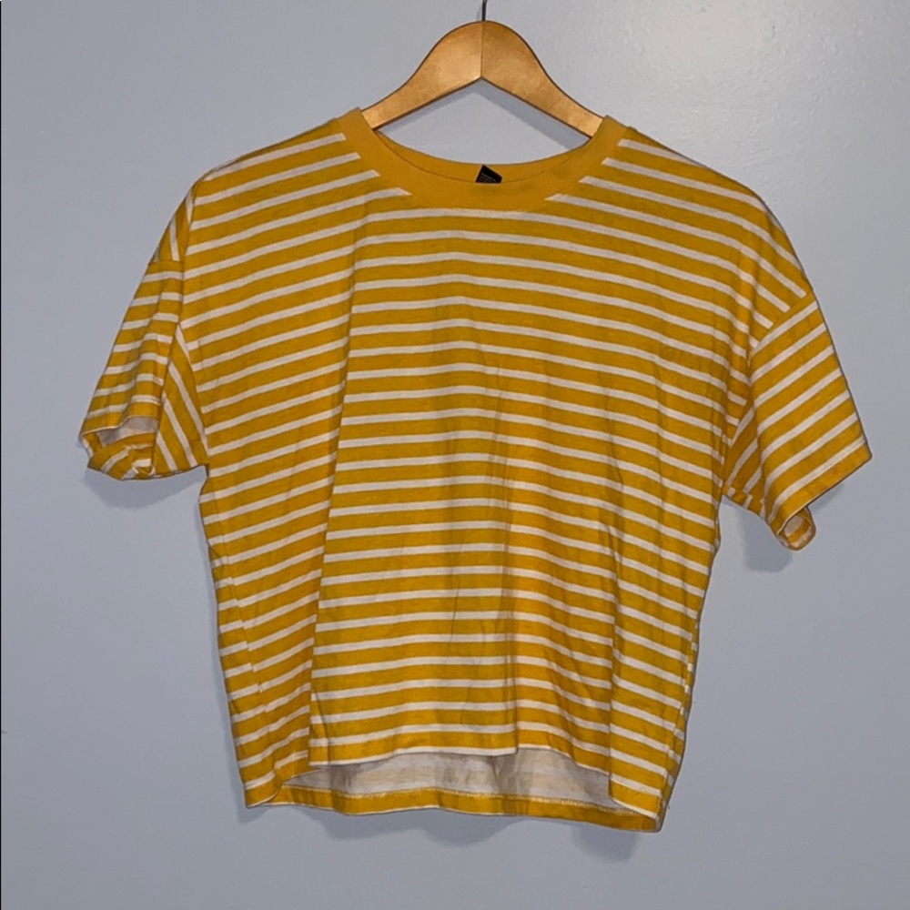 white and yellow stripe tee
